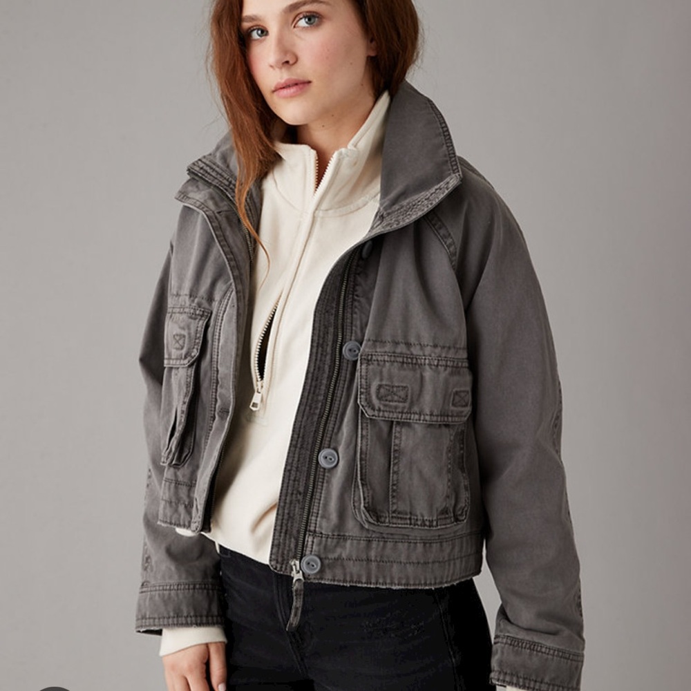 New AE Cropped Cargo Jacket